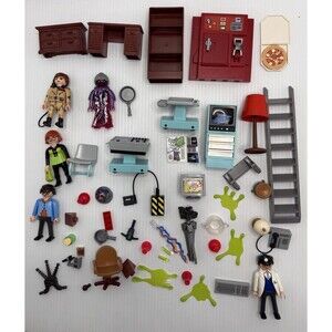 PLAYMOBIL Ghostbusters Lot 6 Figures, Accessories And Furnitures (Bx 8)
